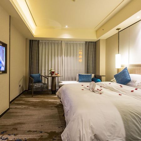 Oriental Hotel Tong Xiang Csiahszin Kültér fotó