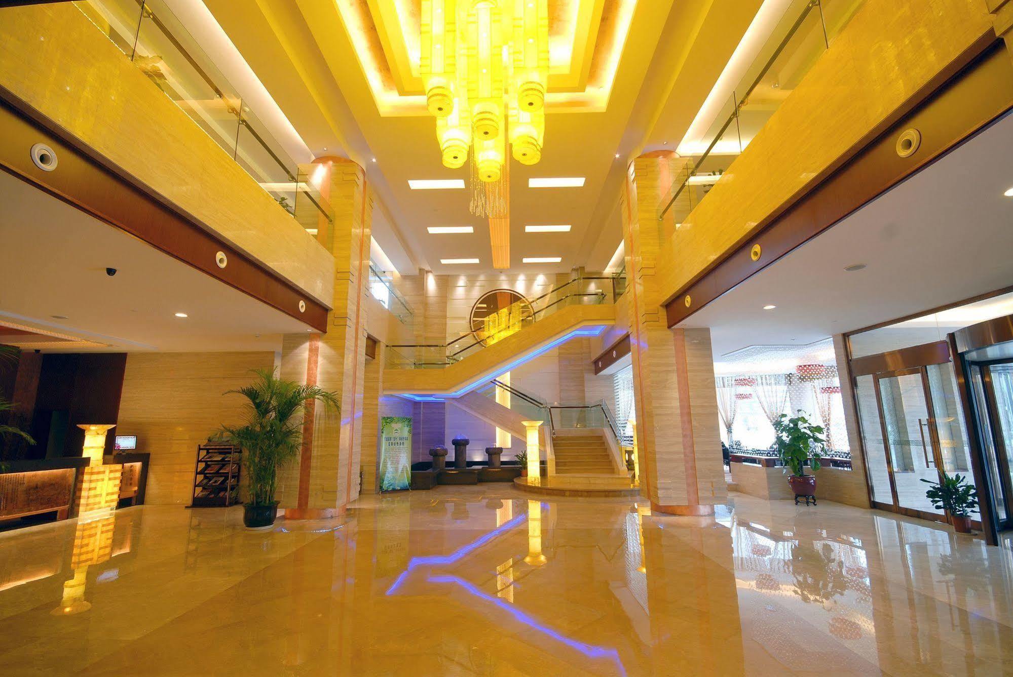 Oriental Hotel Tong Xiang Csiahszin Kültér fotó