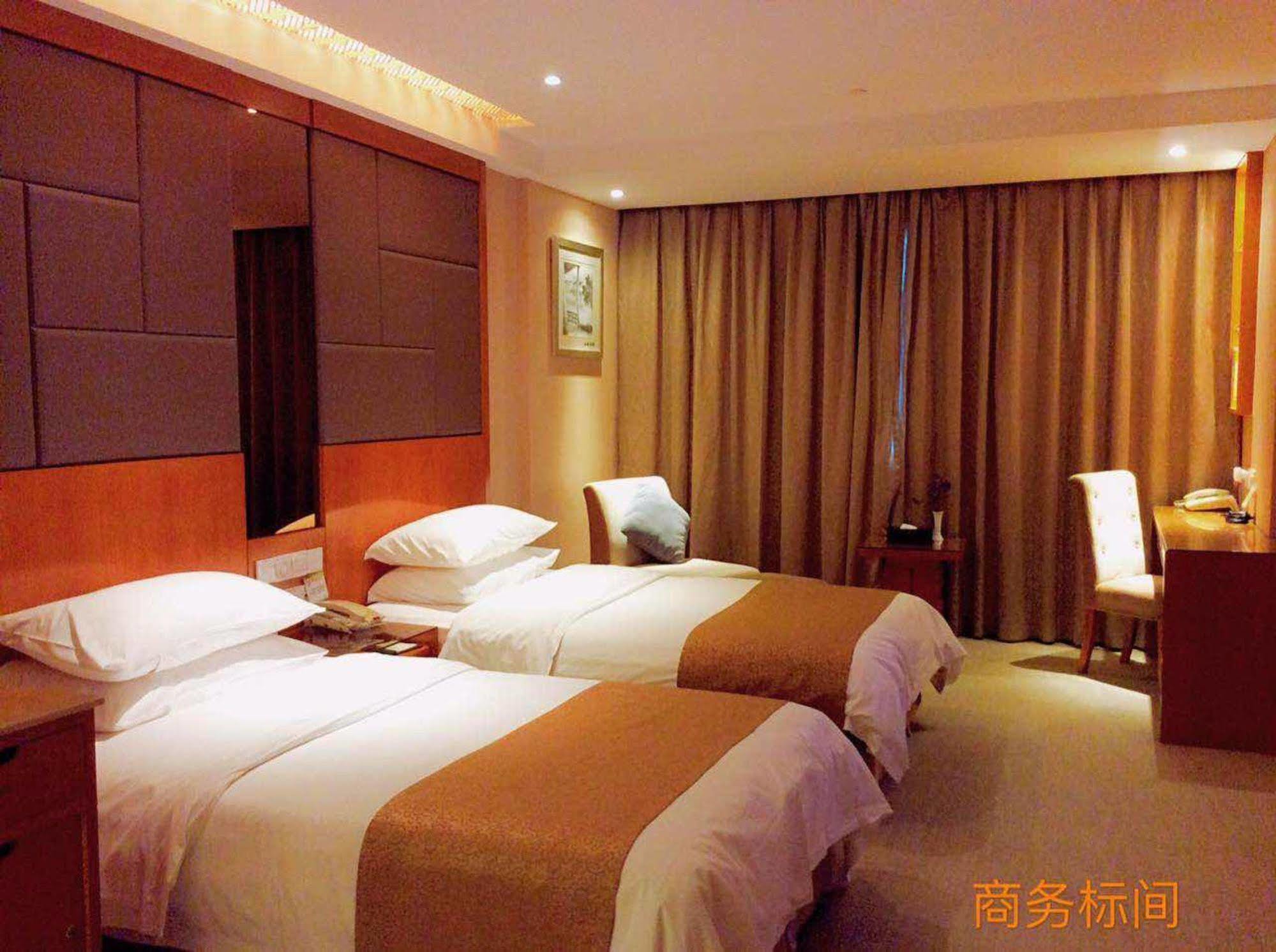 Oriental Hotel Tong Xiang Csiahszin Kültér fotó